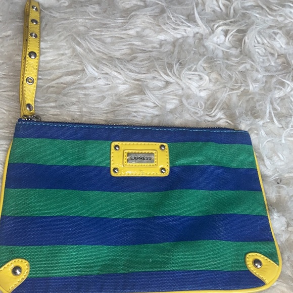 Express Wristlet - Picture 4 of 4